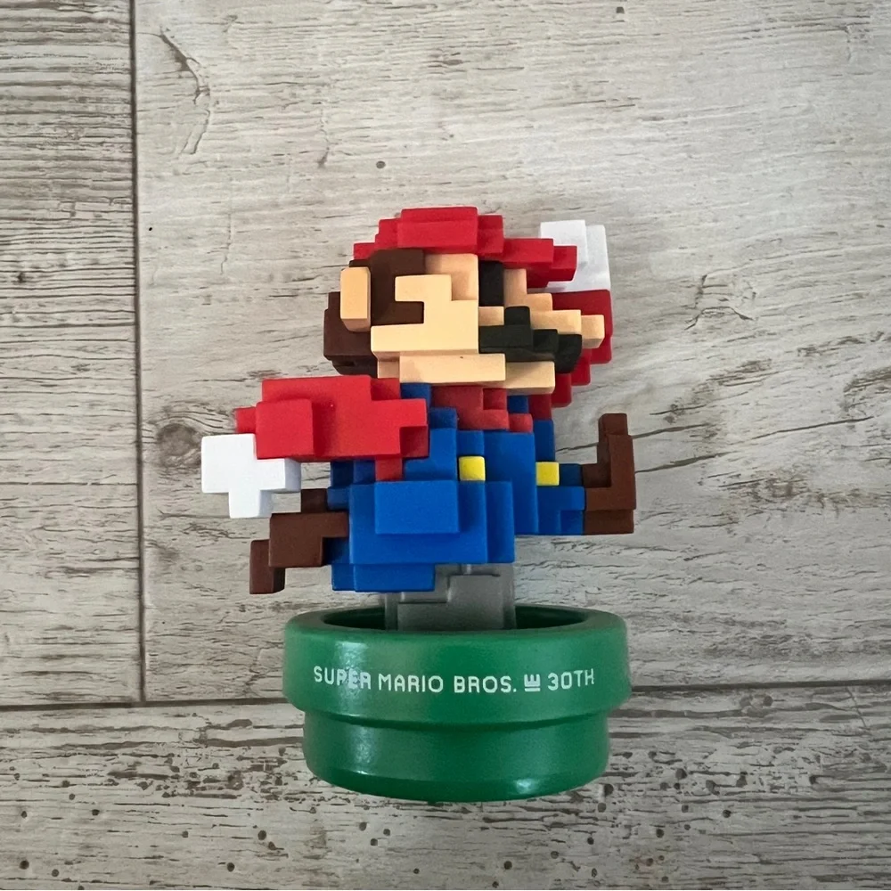 Nintendo Switch Super Mario Bros 30th Anniversary 8-Bit Modern Color Amiibo